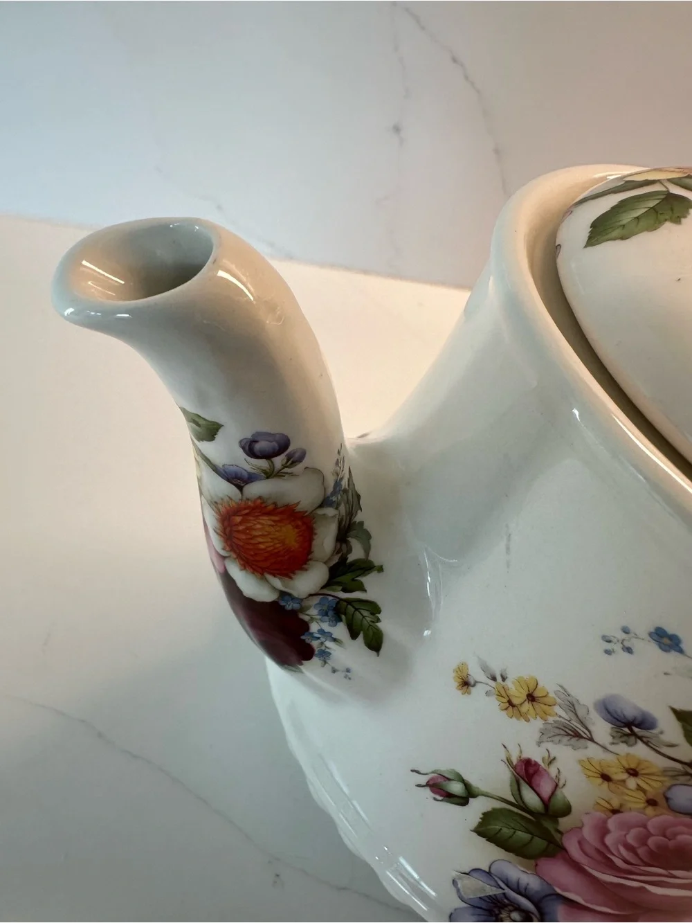 Sadler teapot. Made in England.